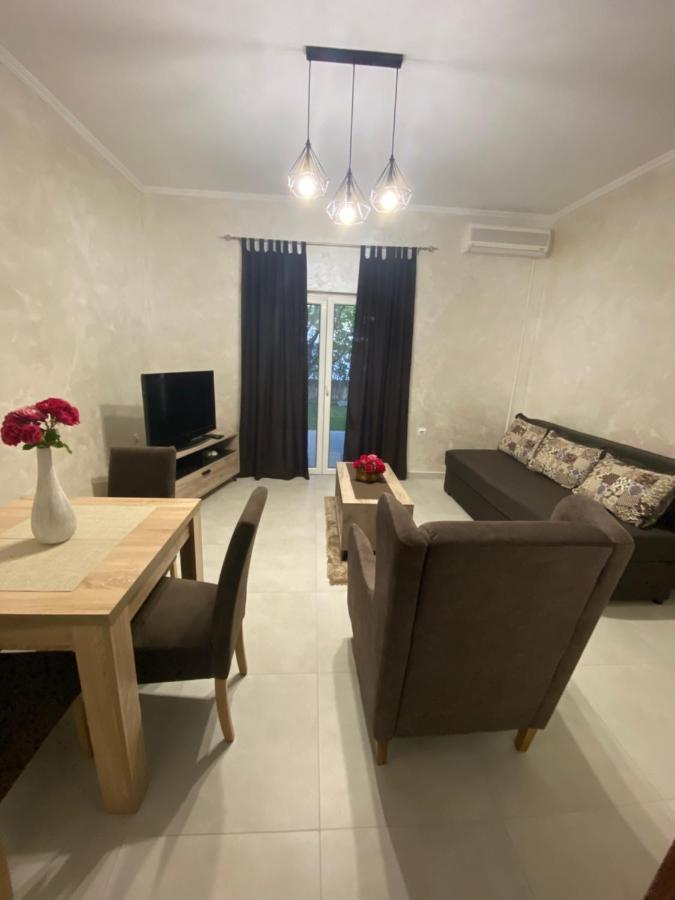 Momentera Apartments Kotor Bagian luar foto